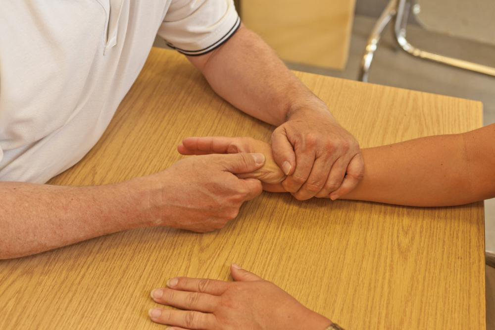 Hand occupational therapy